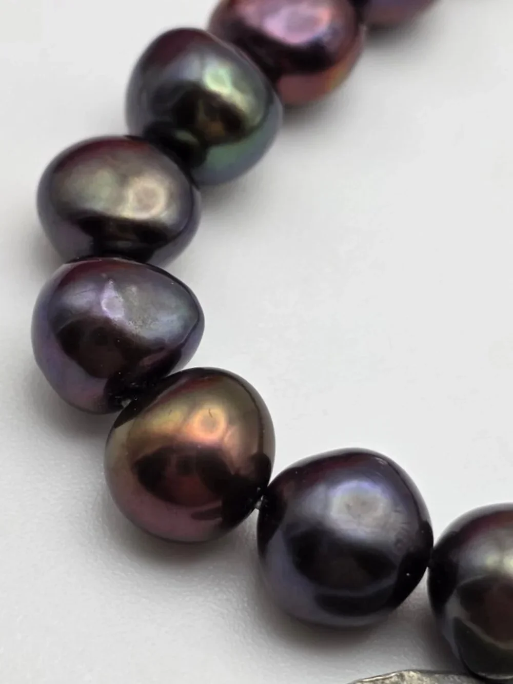 Natural Peacock Freshwater Pearl Jeremiah 29:11 Coin Charm Stretch Bracelet 7 in